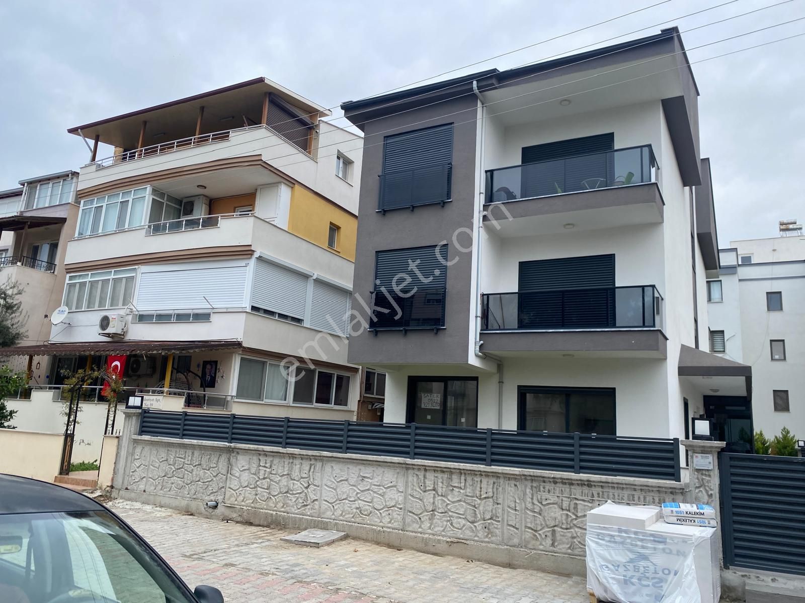 Egenin İncisi Çandarlı Merkezde 2+1 Satılık Daire - Görsel 3