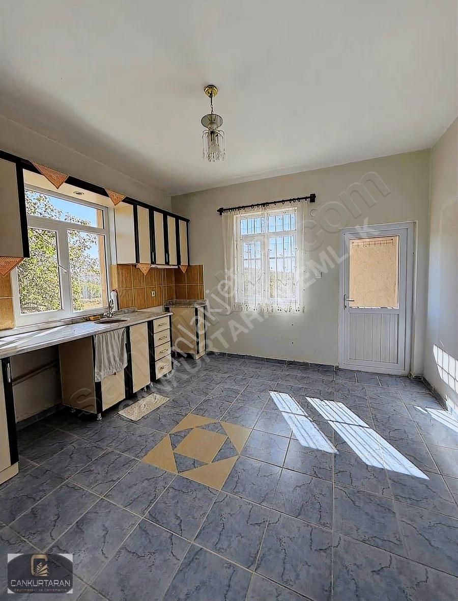 Gesi Kayabağ Da 3 Katlı Meskenli Villa - Görsel 11