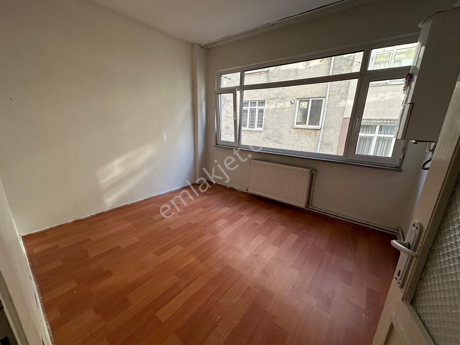 █ Fatihte 2+1 80 M2 1. Kat Balkonlu Satılık Fırsat Daire █ - Görsel 4