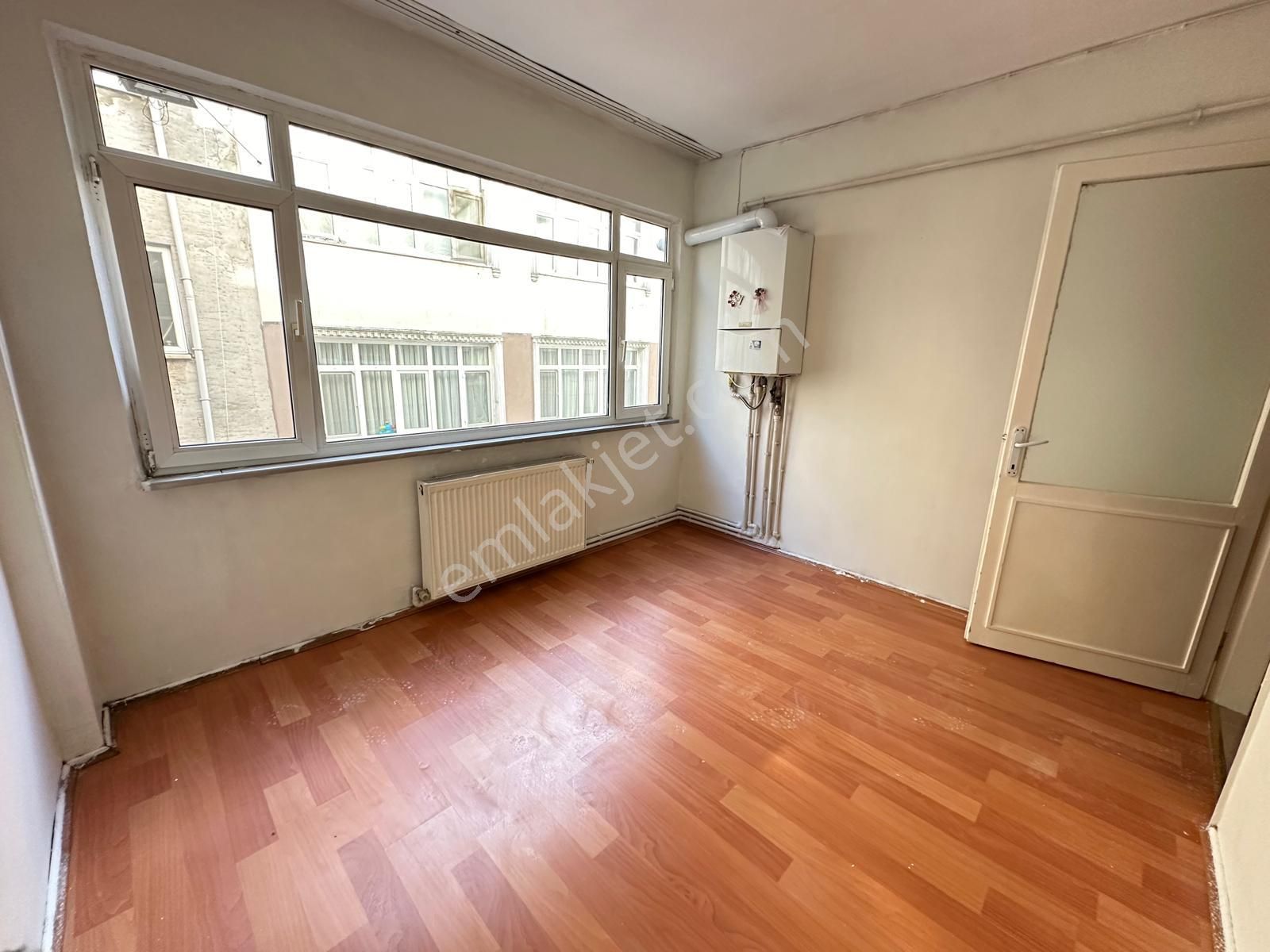 █ Fatihte 2+1 80 M2 1. Kat Balkonlu Satılık Fırsat Daire █ - Görsel 5