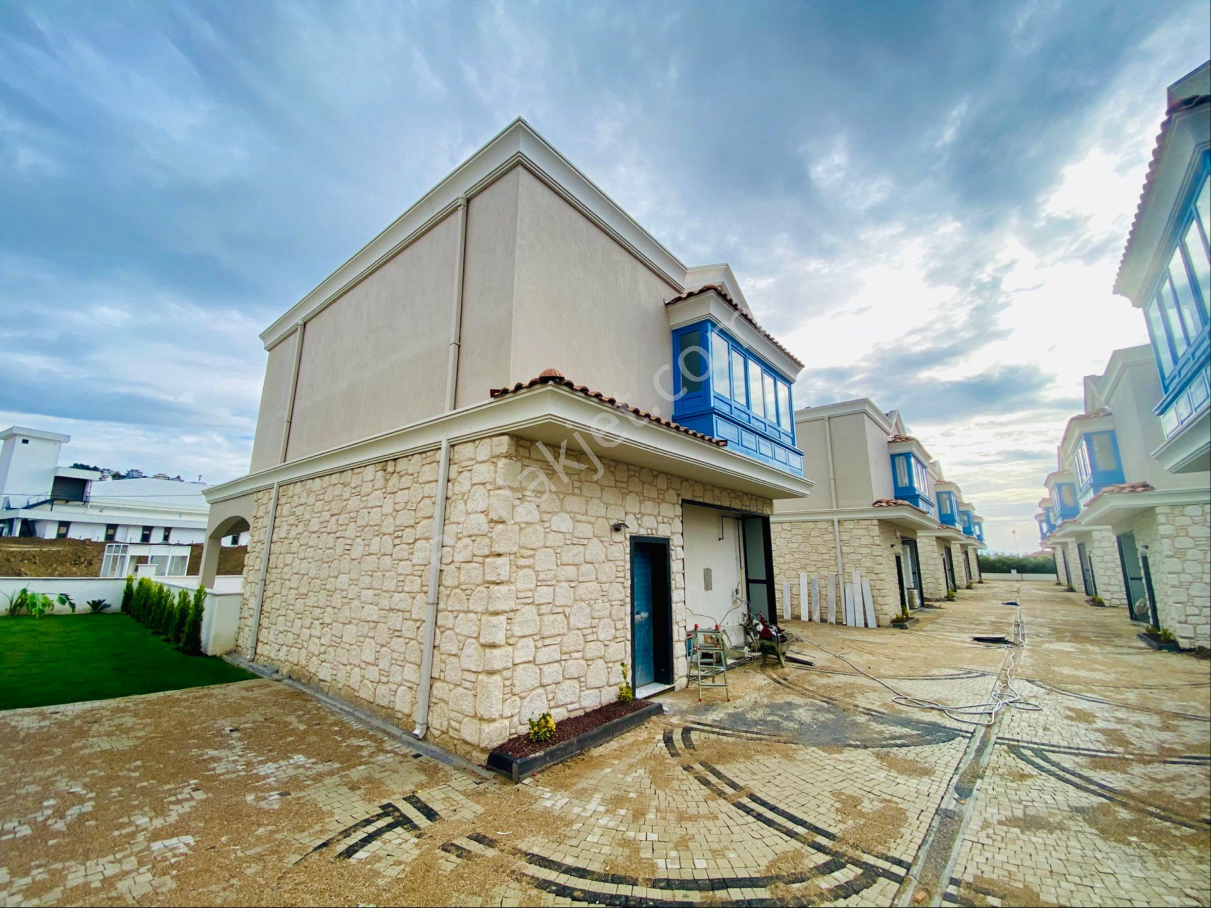 Kuşadası Avm Bölgesinde Müstakil Sıfır Villa - Görsel 7