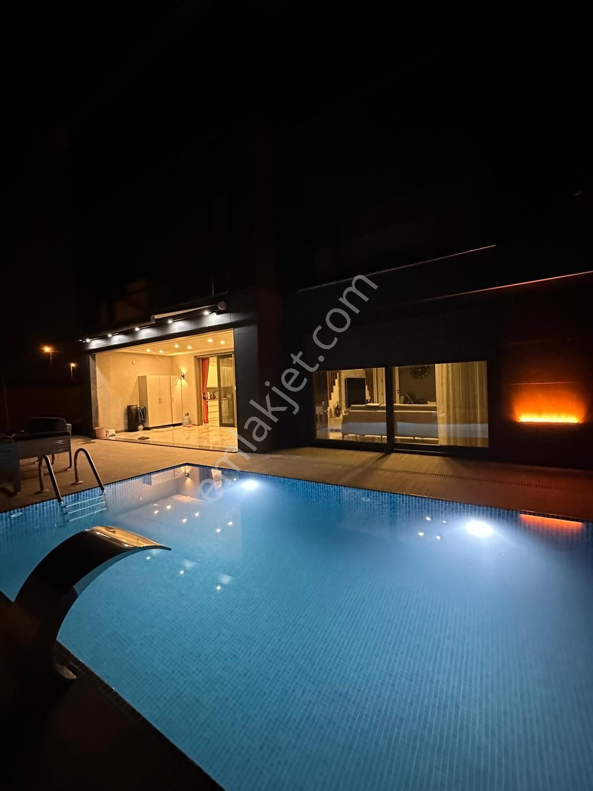Yalova Kadıköy'de Deniz Ve Doğa Manzaralı Havuzlu Satılık Villa - Görsel 29