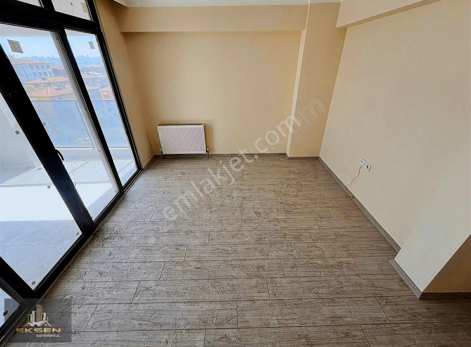 Eksen Gayrimenkul'den Güneşevlerde Site İçerisinde 4+1 Daire - Görsel 4