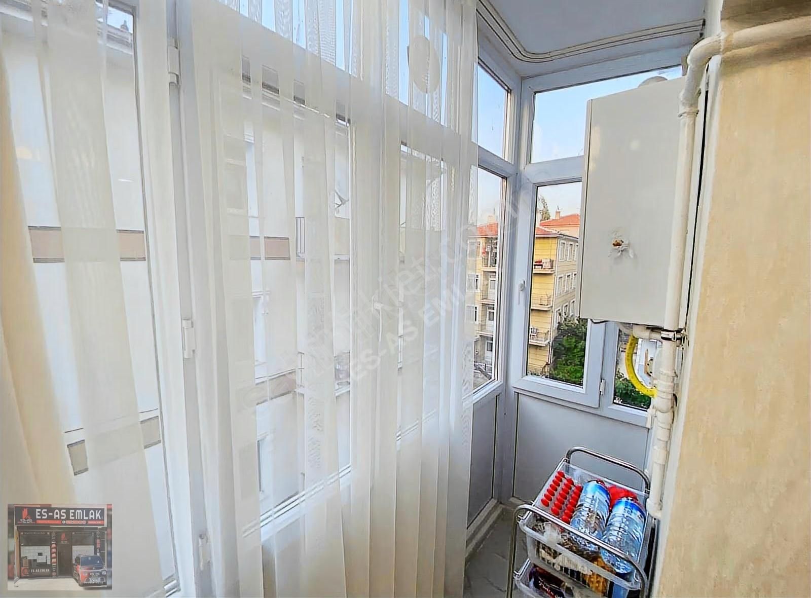 Es-as'tan Mareşal Ç.mhde 3+1 Bağımsız Ara Katta Ful Yapılı Daire