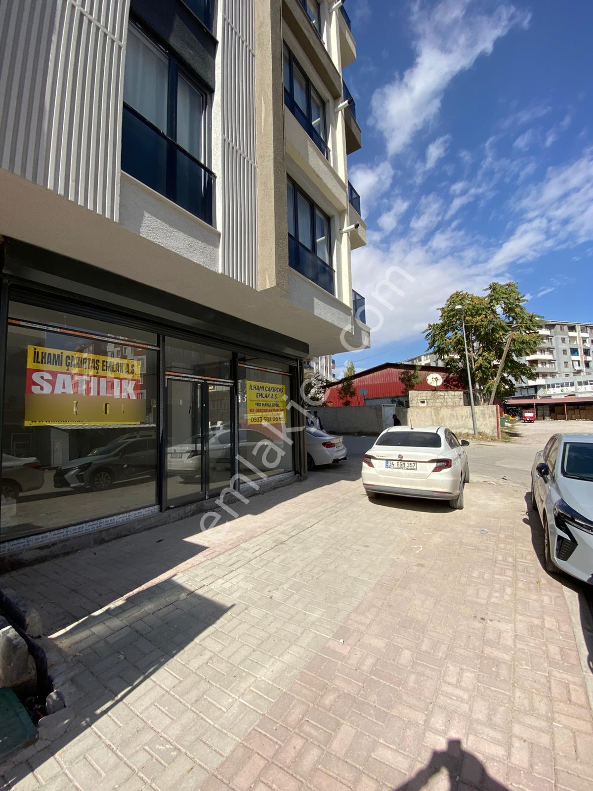 Şerefiye Mahallesinde Sıfır Satılık Dükkan - Görsel 2