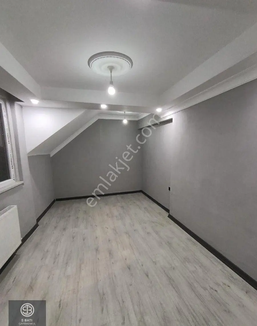 İstanbul Esenyurt Örnek Mah. Satılık Yeni (sıfır) Binada 2+1 Bahçe Katı Daire..
