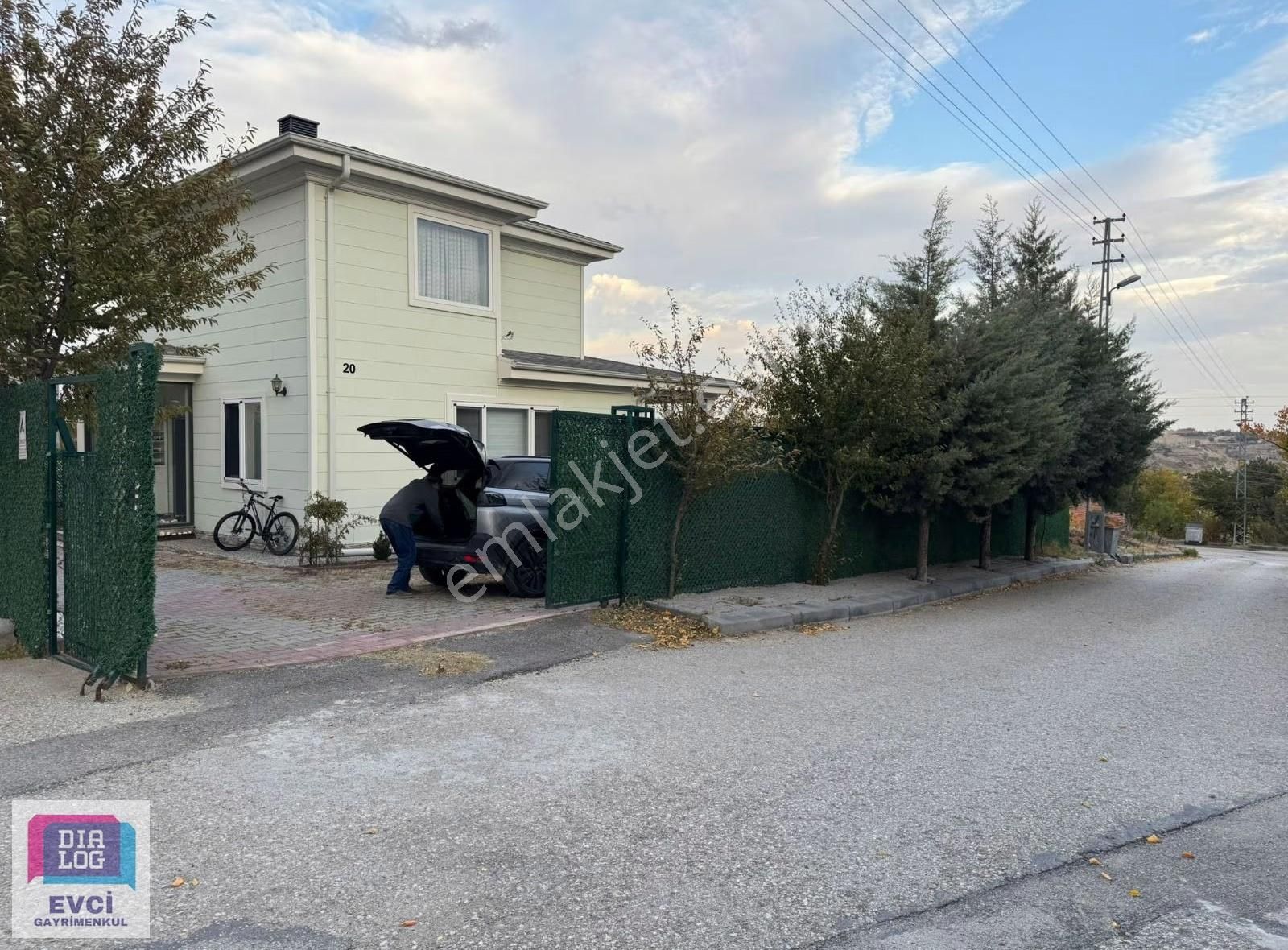 Elmadağ Üçevler Mahallesinde 2 Katlı 4+1 Müstakil Ev - Görsel 2