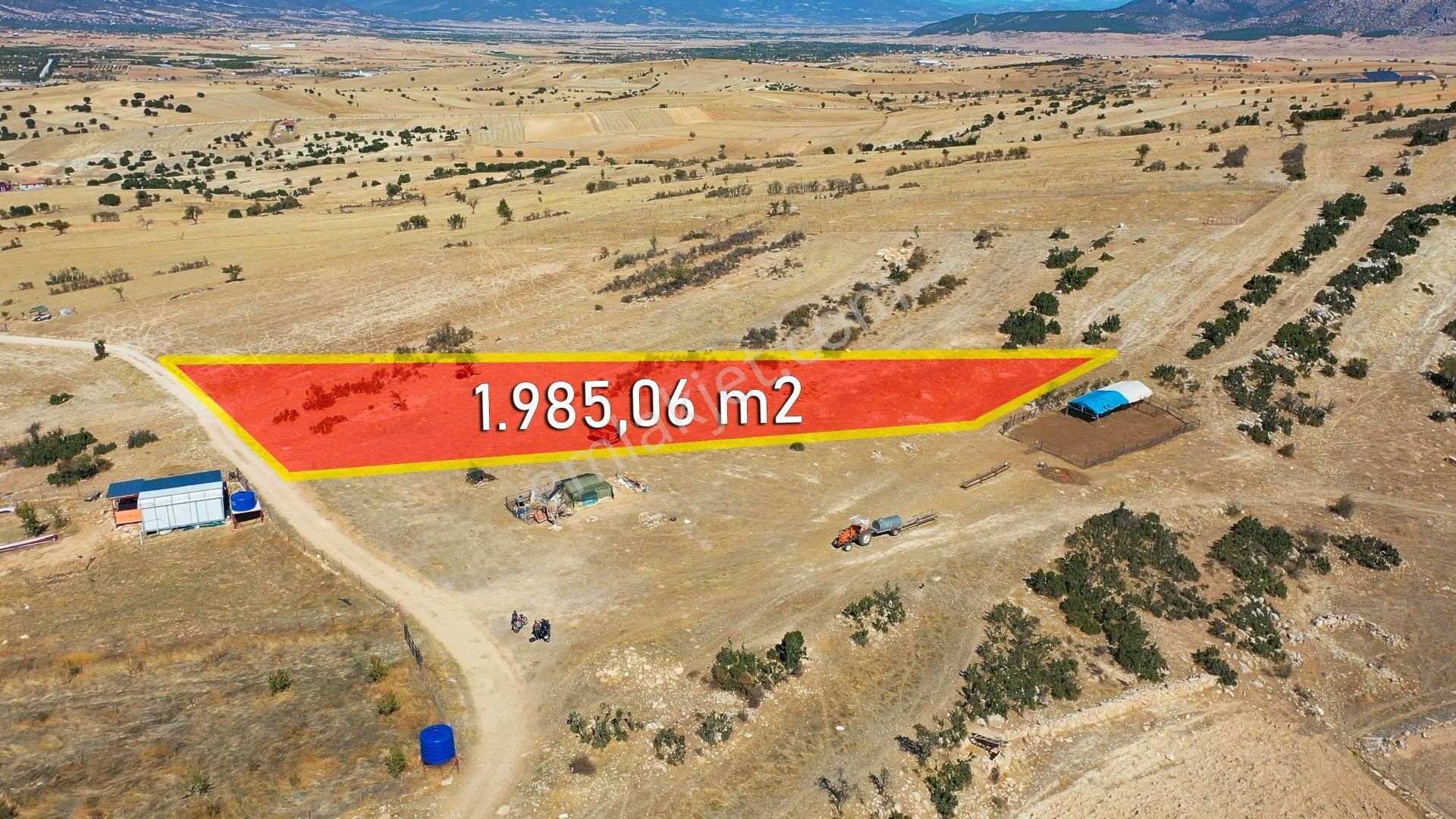 Antalya Korkuteli Bozova Yelten Mevkinde Satılık Yatırımlık Tarla