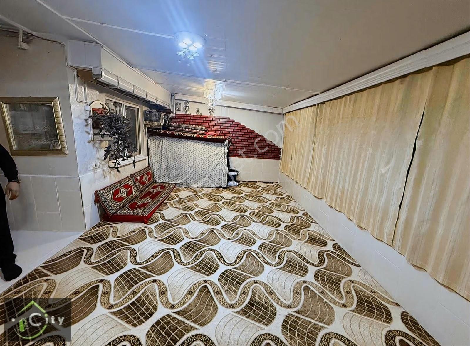 Site İçinde 5+2 Asansörlü 200 M2 Dubleks - Görsel 2