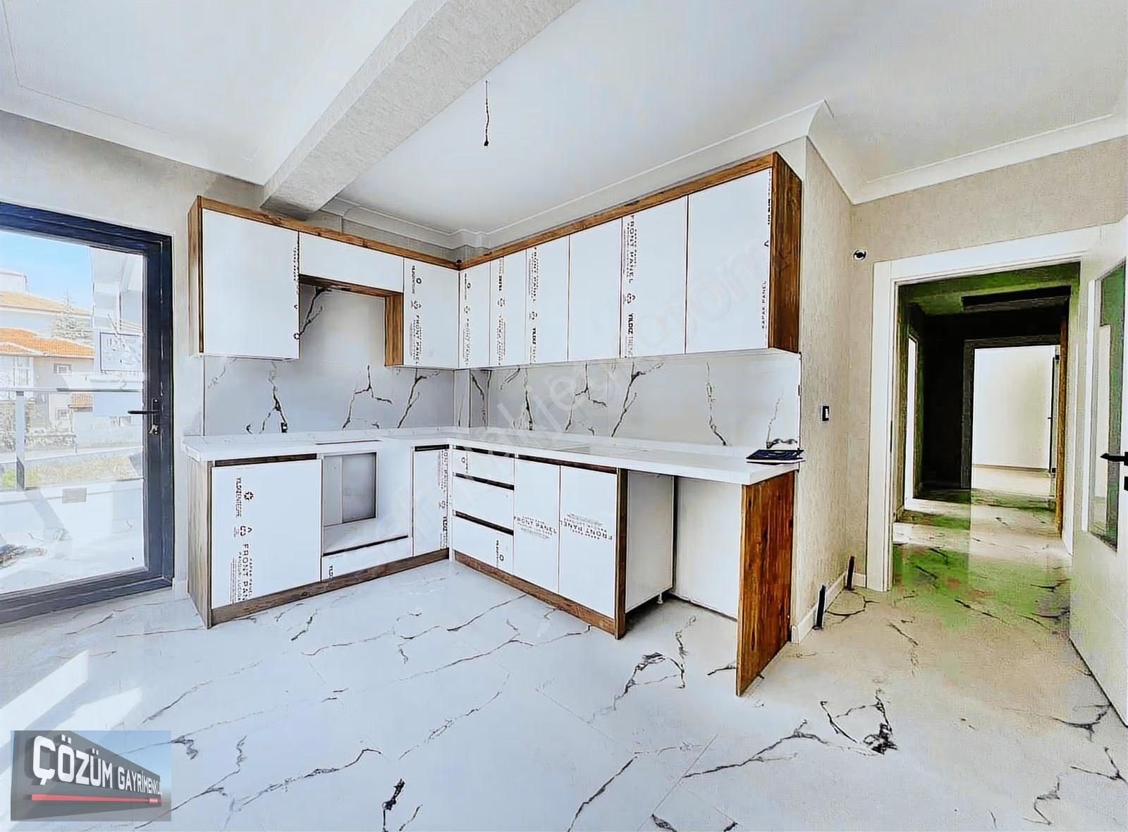 Çözüm'den Keçiören Karakaya'da Sıfır 3+1 Full Yapılı Daire.