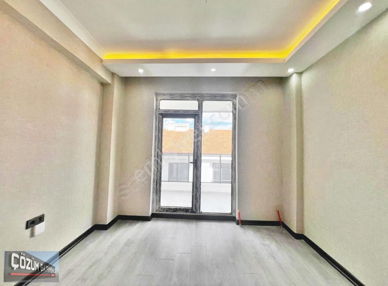 Çözüm'den Sıfır 3+1 Orta Kat Ön Güney Cephe Full Yapılı Daire... - Görsel 2