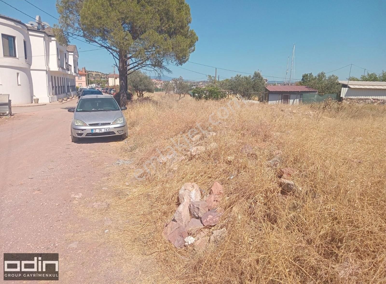 Ayvalık Cunda Marina Yanında Yol Cephe Emsalsiz Taşınmaz