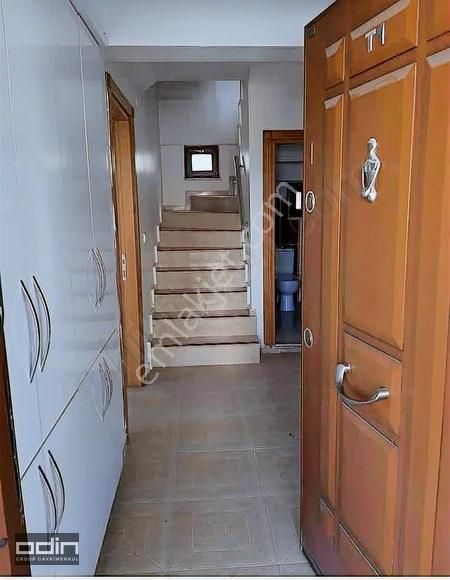 Odin'den Beyaz Melisa Sitesi 5+1 Bahçeli Konforlu Triplex Villa - Görsel 21
