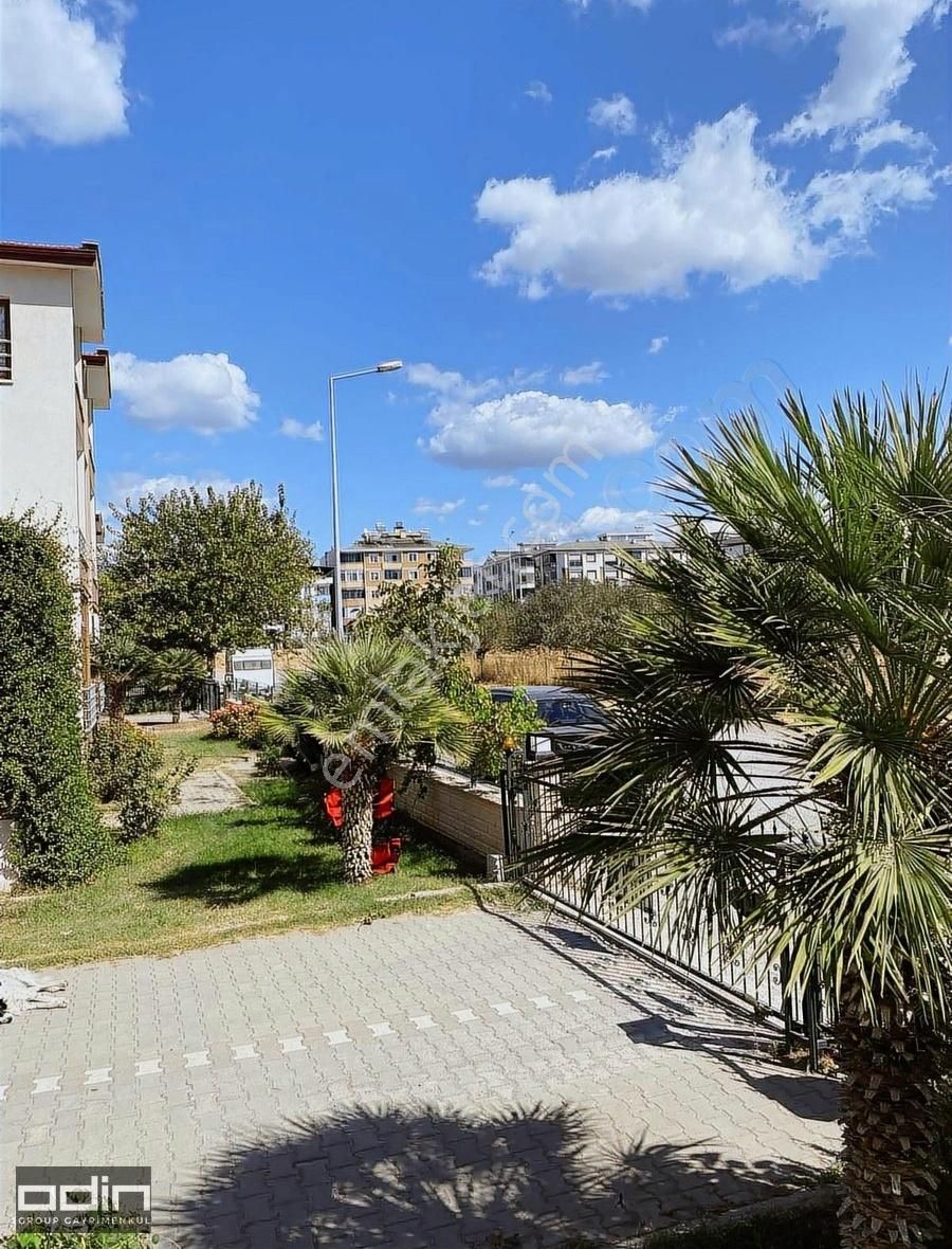 Odin'den Beyaz Melisa Sitesi 5+1 Bahçeli Konforlu Triplex Villa - Görsel 28