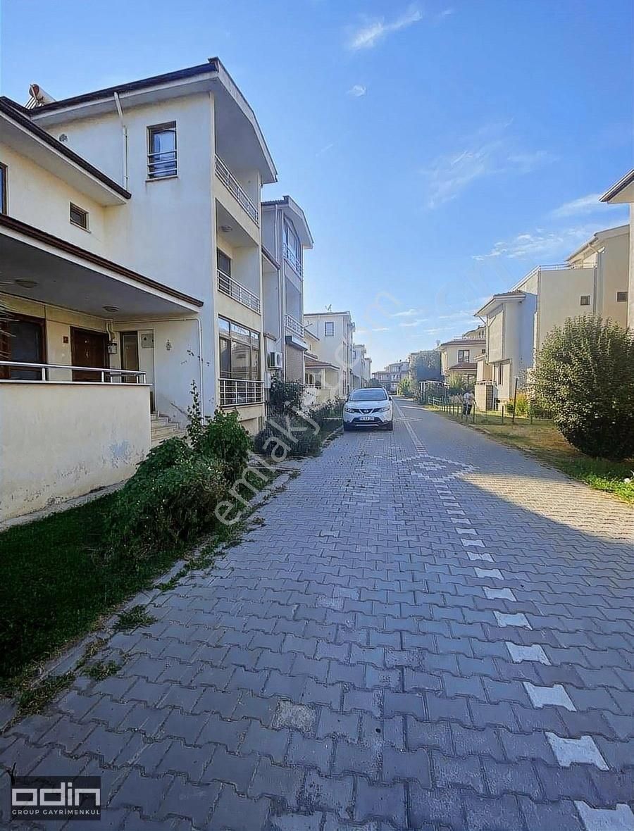 Odin'den Beyaz Melisa Sitesi 5+1 Bahçeli Konforlu Triplex Villa - Görsel 30
