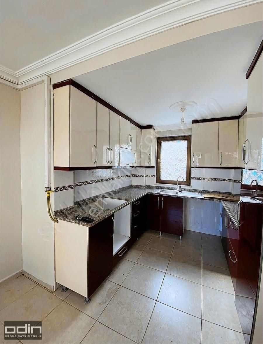 Odin'den Beyaz Melisa Sitesi 5+1 Bahçeli Konforlu Triplex Villa - Görsel 11