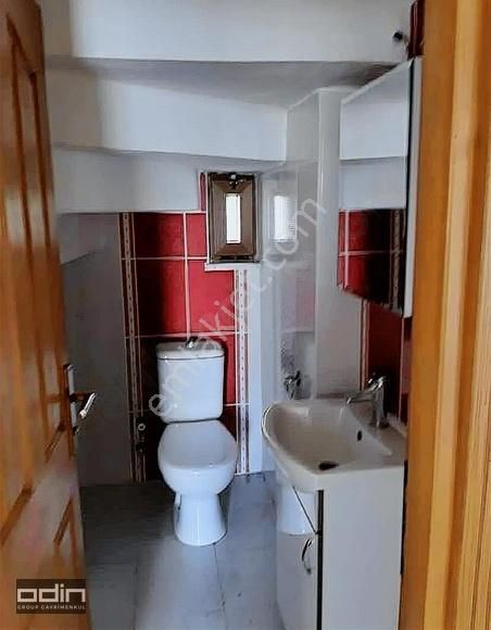 Odin'den Beyaz Melisa Sitesi 5+1 Bahçeli Konforlu Triplex Villa - Görsel 3