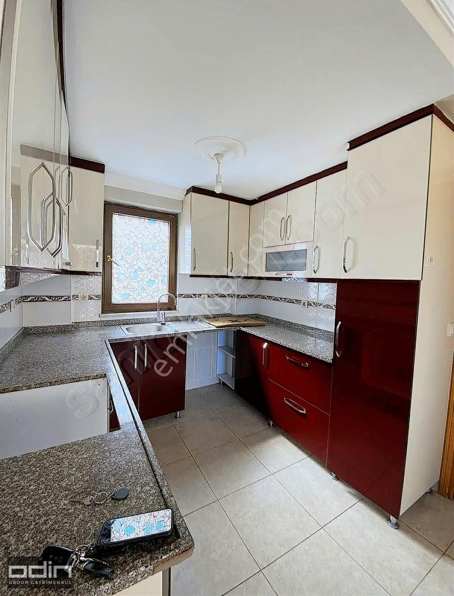 Odin'den Beyaz Melisa Sitesi 5+1 Bahçeli Konforlu Triplex Villa - Görsel 9