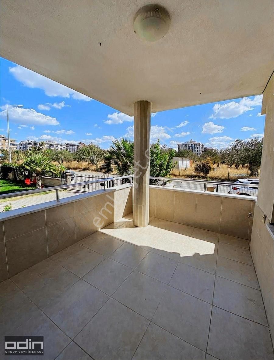 Odin'den Beyaz Melisa Sitesi 5+1 Bahçeli Konforlu Triplex Villa - Görsel 20