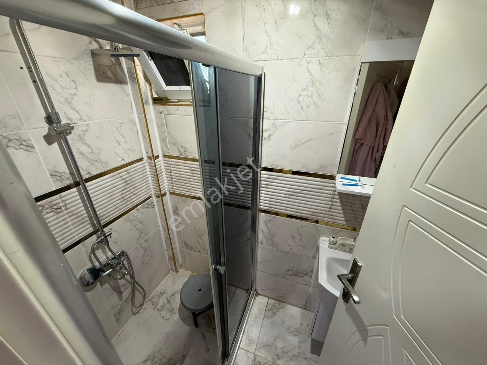 Yenikent Mustafa Kemal Mahallesi Cumhuriyet Bulv.üzerinde Satılık 4+1 Daire - Görsel 9