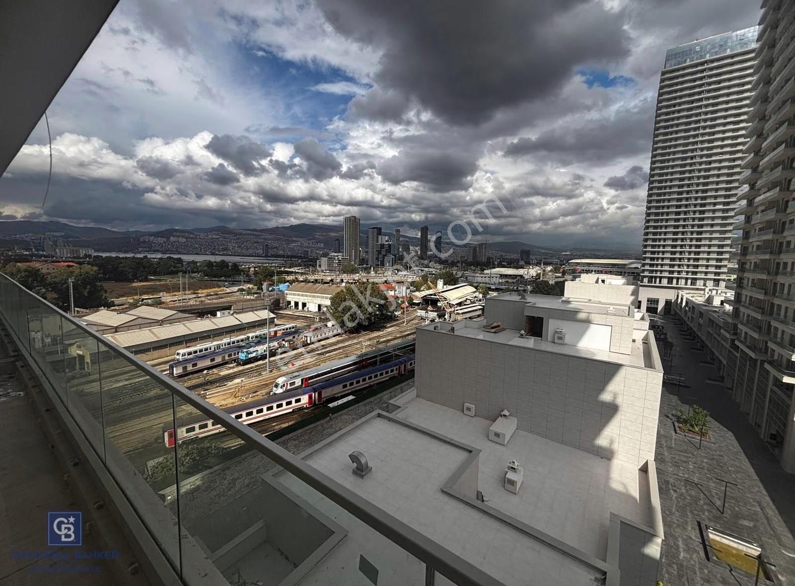 Megapol İzmir Tower Three Rezidans Kule'de Satılık 1+1 Daire - Görsel 14