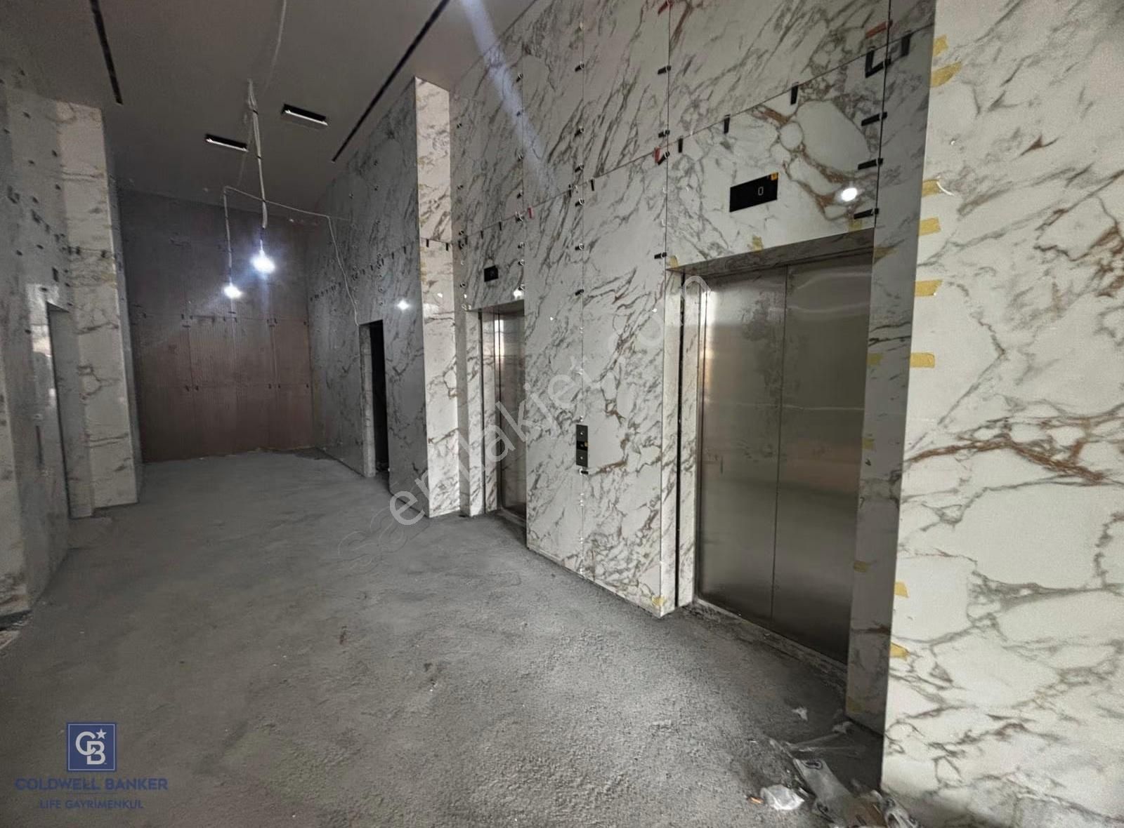 Megapol İzmir Tower Three Rezidans Kule'de Satılık 1+1 Daire - Görsel 8