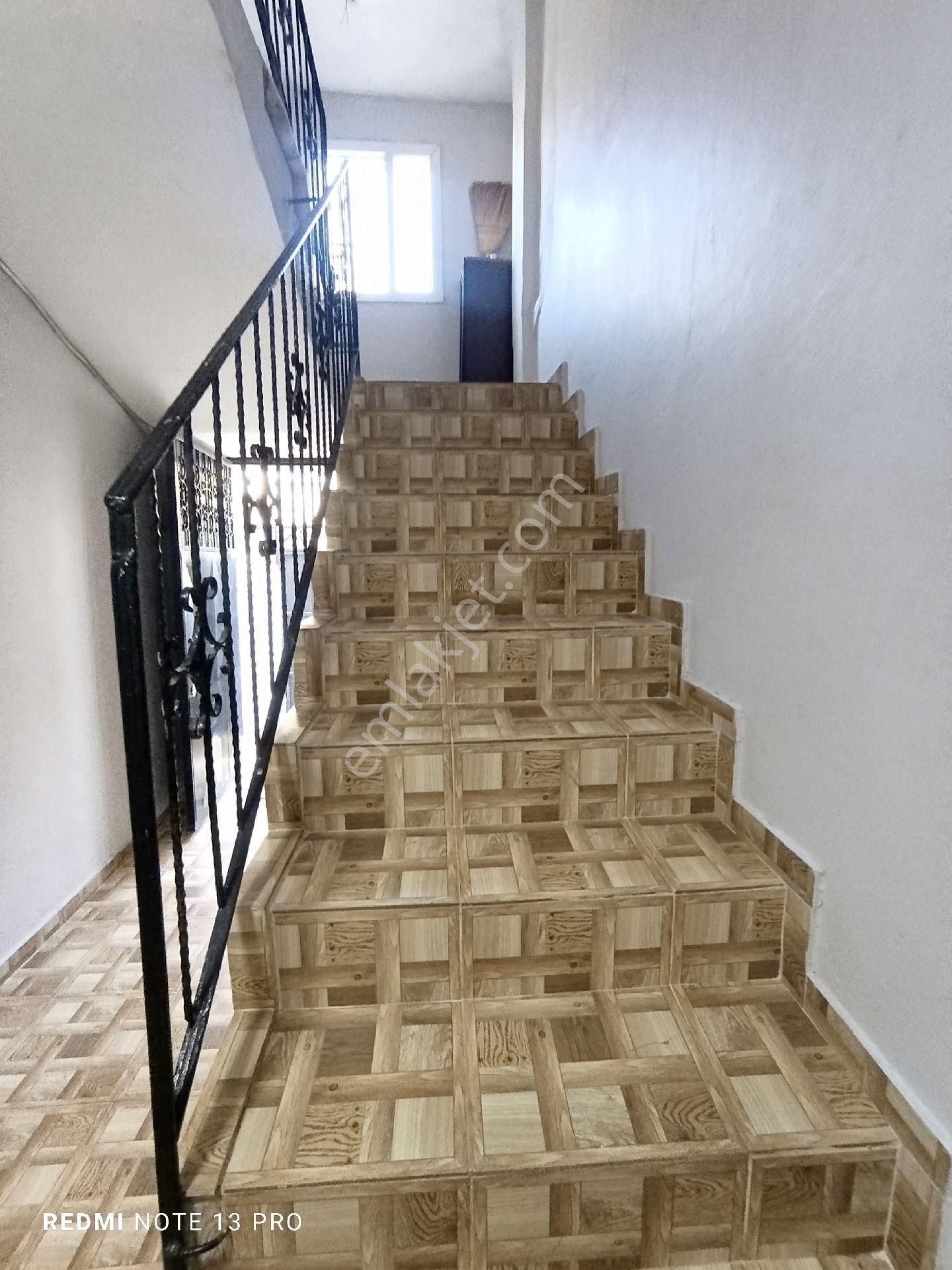 Yeniakkapı Mahallesi'nde 2 Katlı Müstakil - Görsel 8