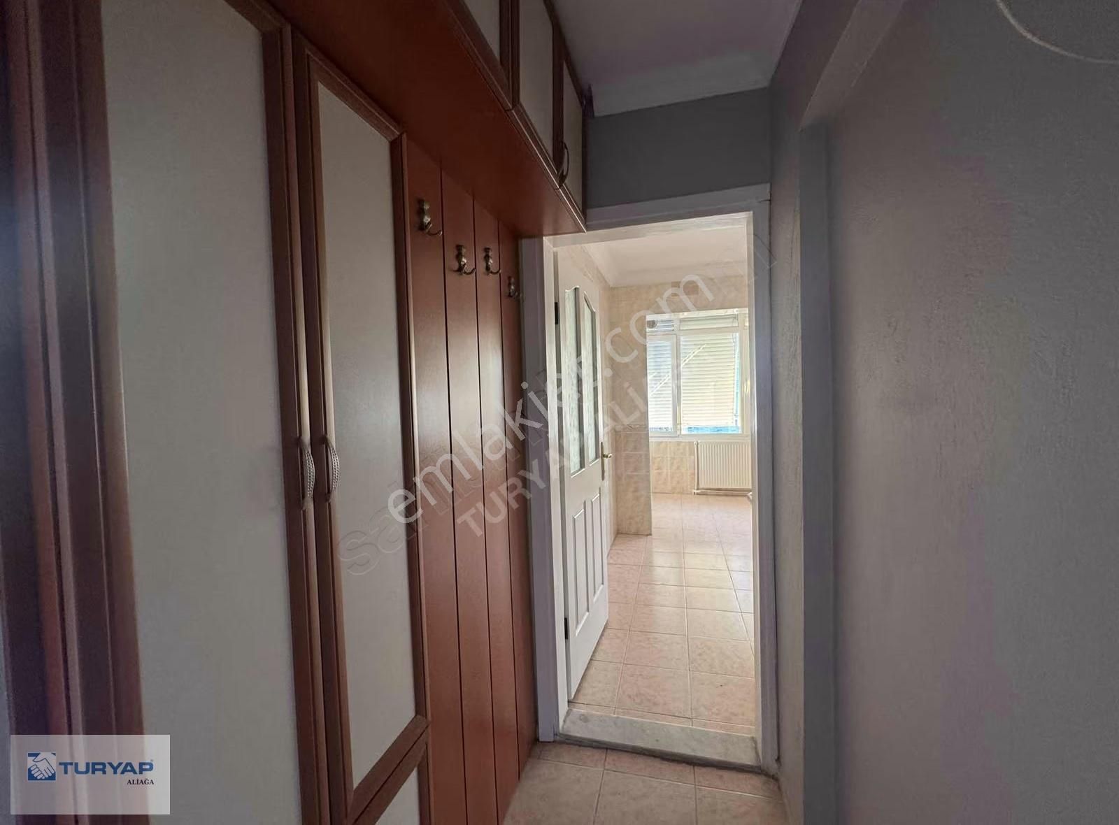 Aliağa Merkezde Kiralık 3+1 Daire - Görsel 2