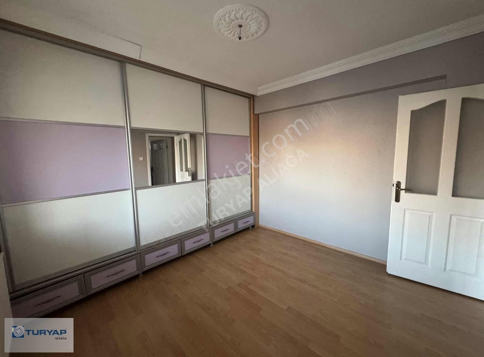 Aliağa Merkezde Kiralık 3+1 Daire - Görsel 13