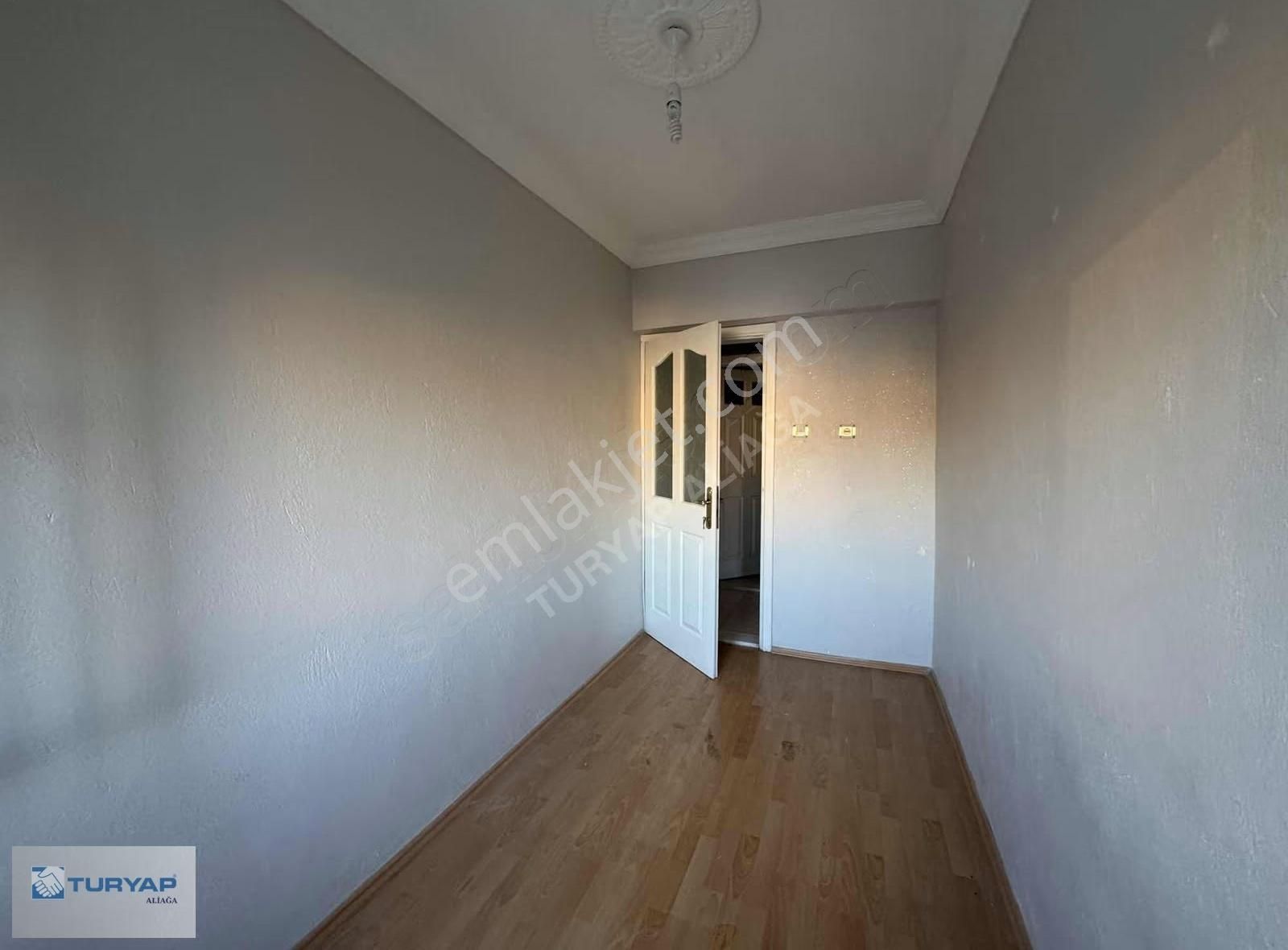 Aliağa Merkezde Kiralık 3+1 Daire - Görsel 11