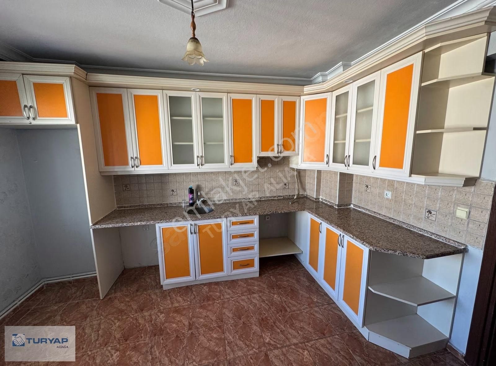 Ulaşoğlu Sitesinde Geniş 3+1 Kiralık Daire - Görsel 9