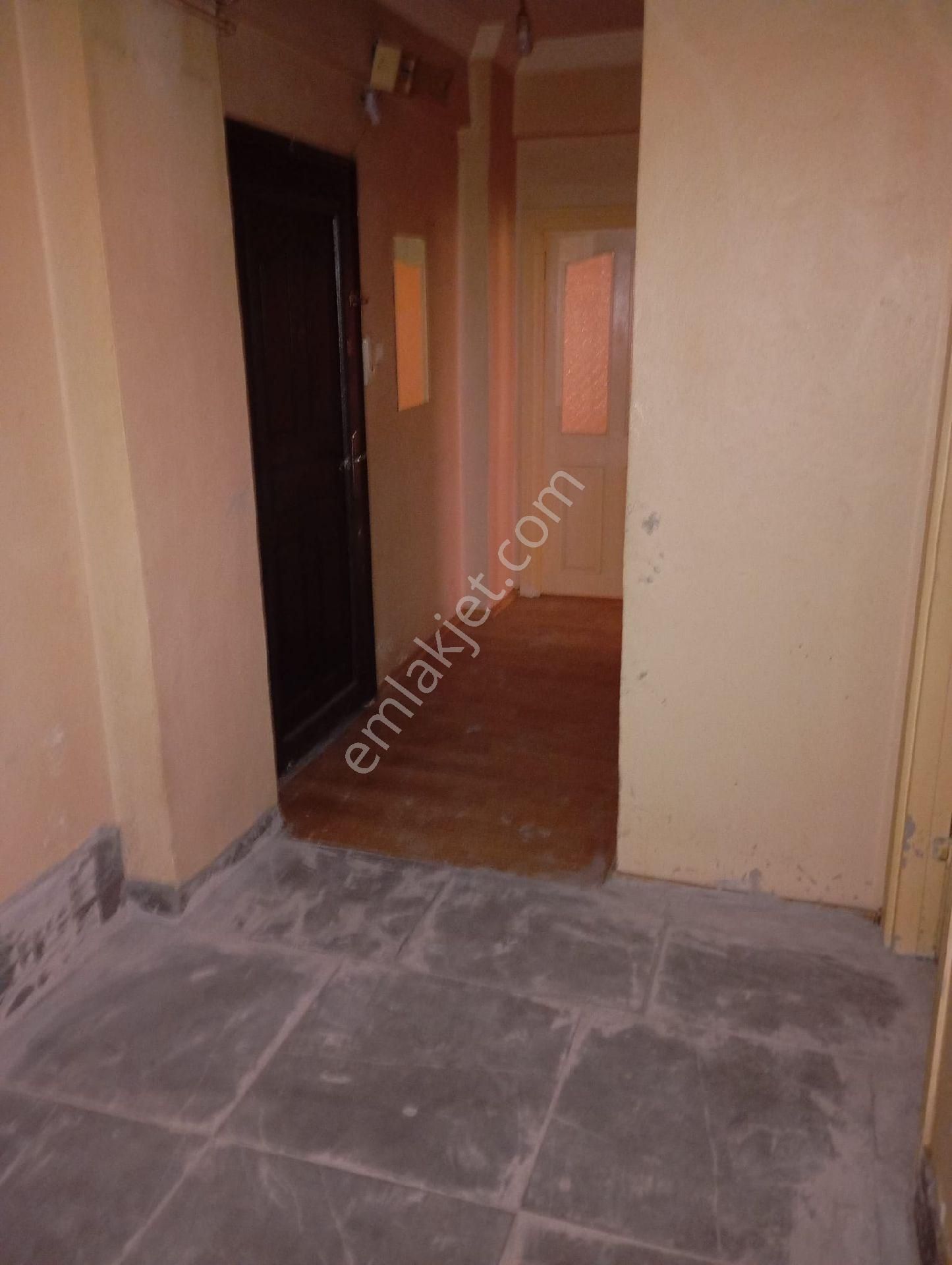 Istanbul Esenler Nine Hatun Mahallesınde 2+1 Satılık Daıre - Görsel 8