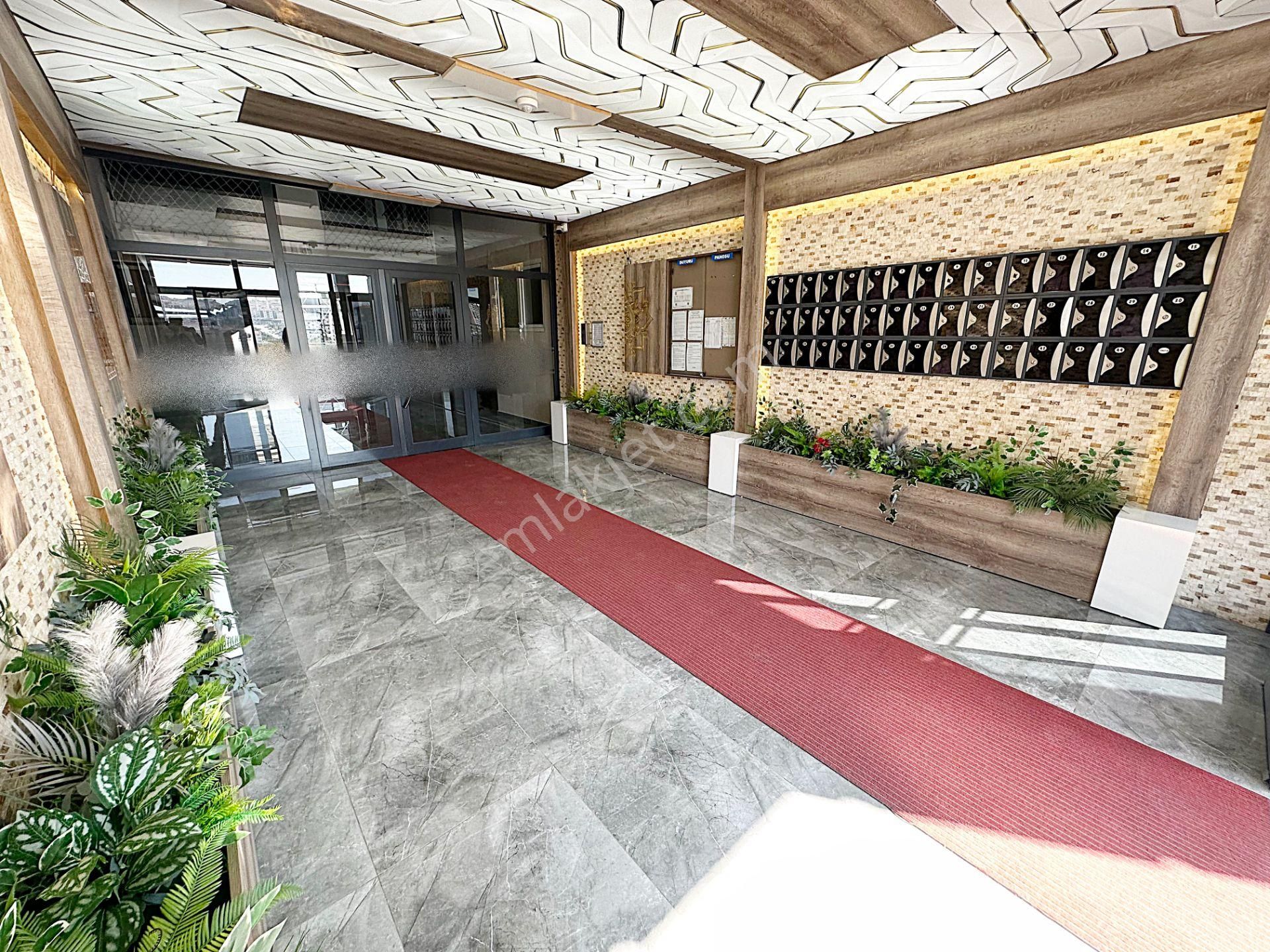 Cihandan Ovacık'ta Tek Bloklu Site İçerisinde 4+1 Satılık - Görsel 41