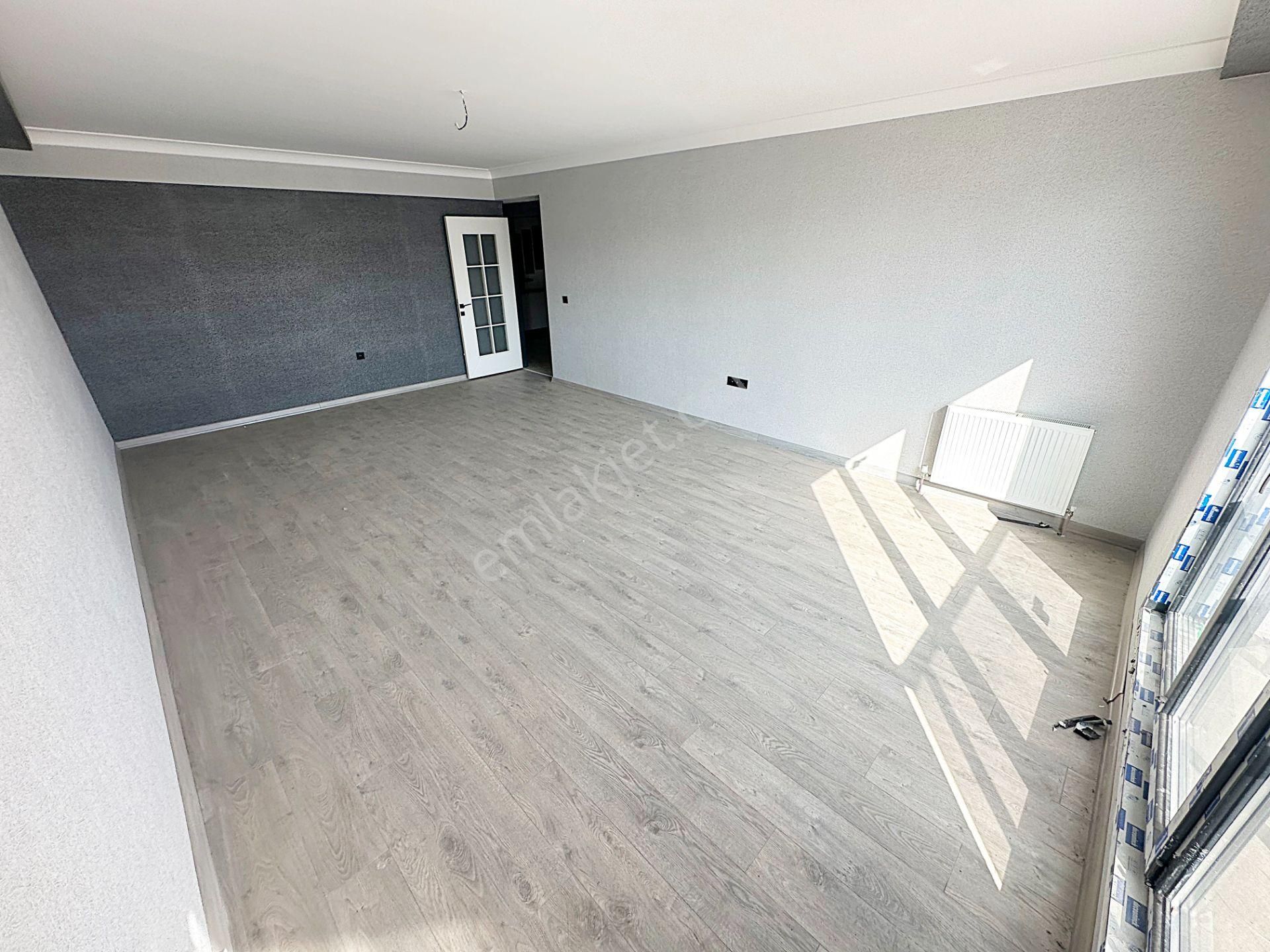 Cihandan Ovacık'ta Tek Bloklu Site İçerisinde 4+1 Satılık - Görsel 9