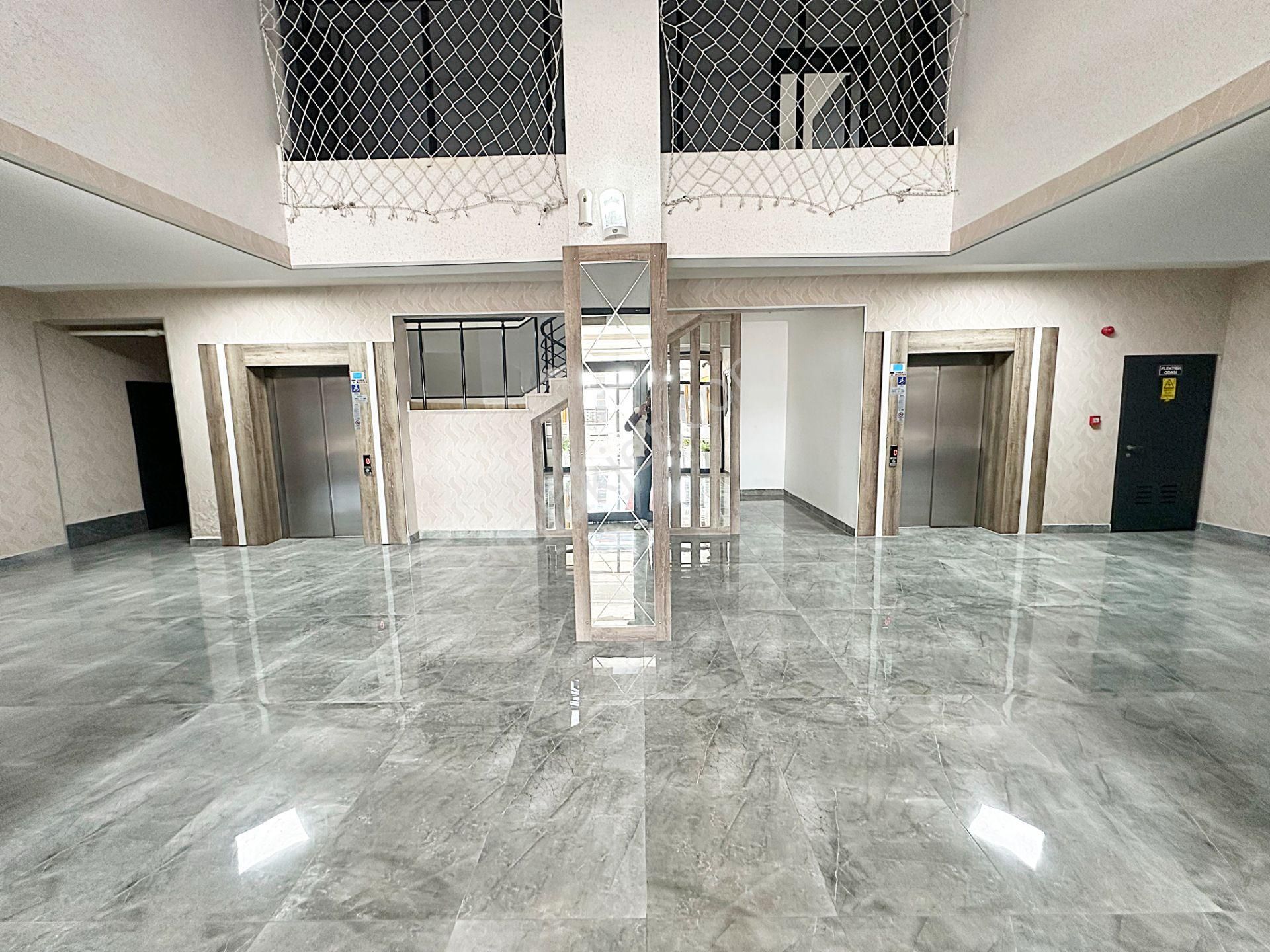 Cihandan Ovacık'ta Tek Bloklu Site İçerisinde 4+1 Satılık - Görsel 42