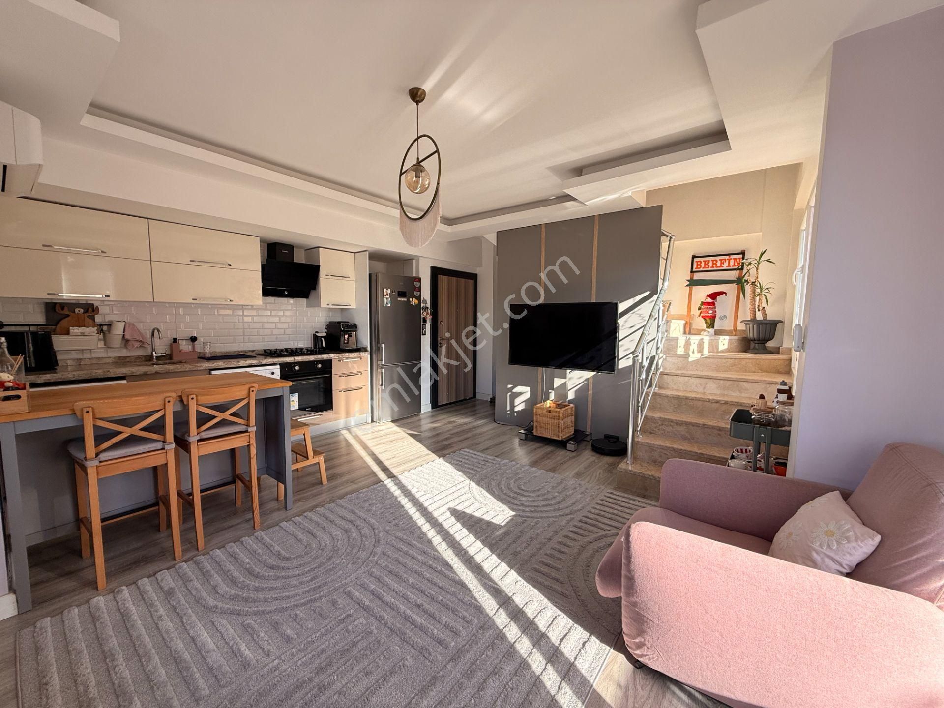 Goldhouse Dan Satılık Site İçi 1+1 Dubleks Fırsat Daire - Görsel 3