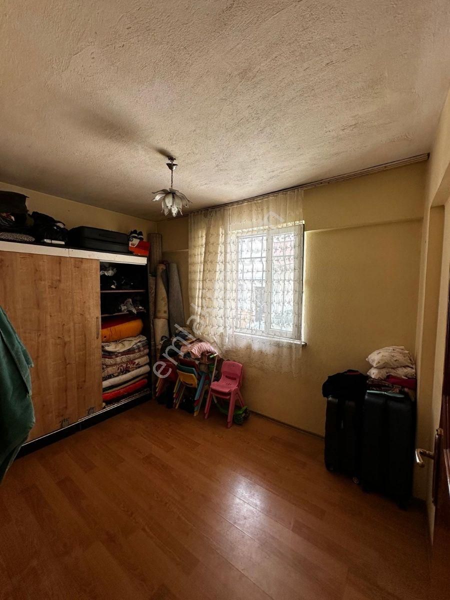 Ulus Mahallesi'nde 2 Katlı Müstakil Bina - Görsel 12