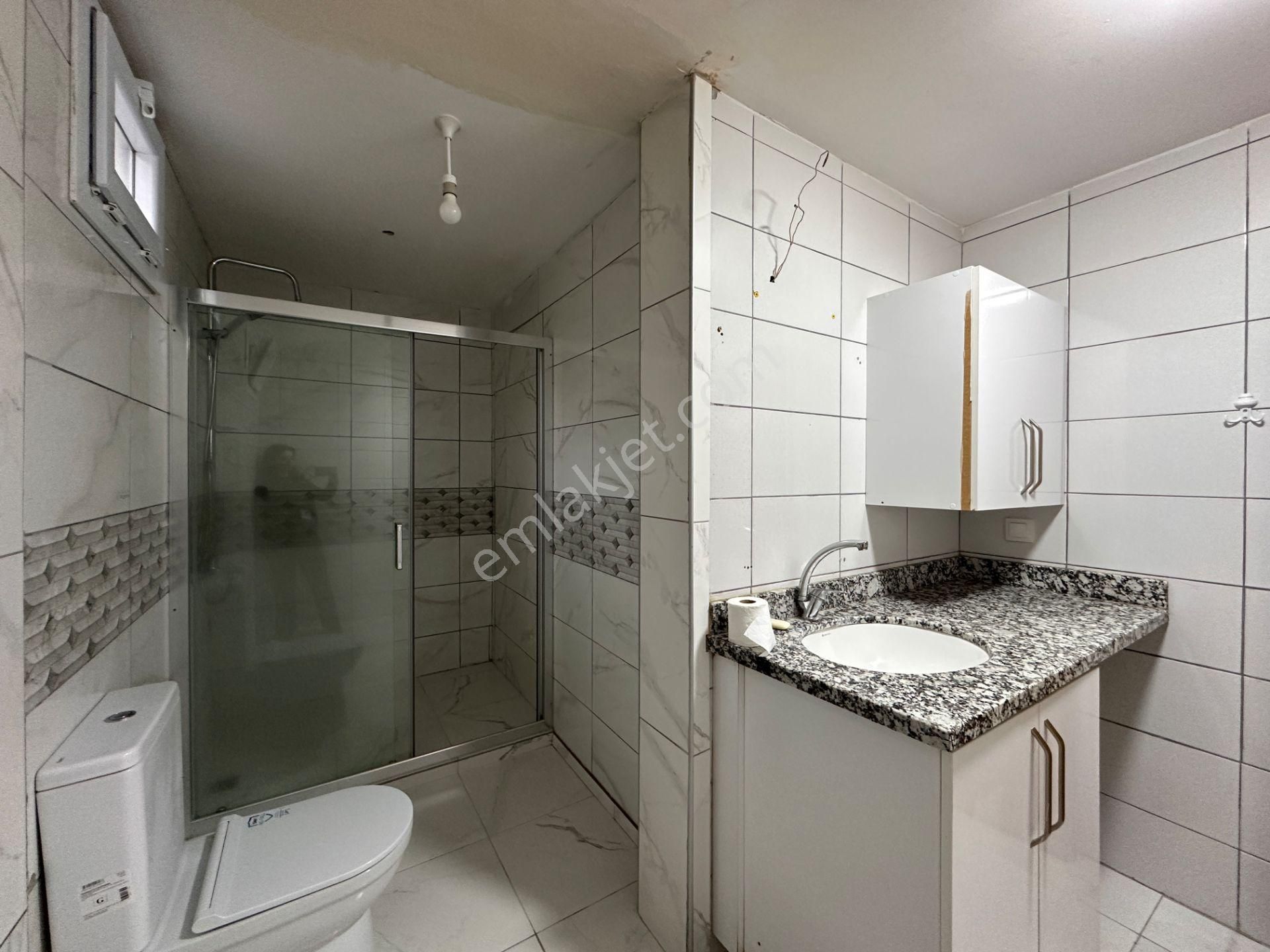 İçmeler'de Deniz Manzaralı Ana Yola Yakın Çiftlik Evi - Görsel 20