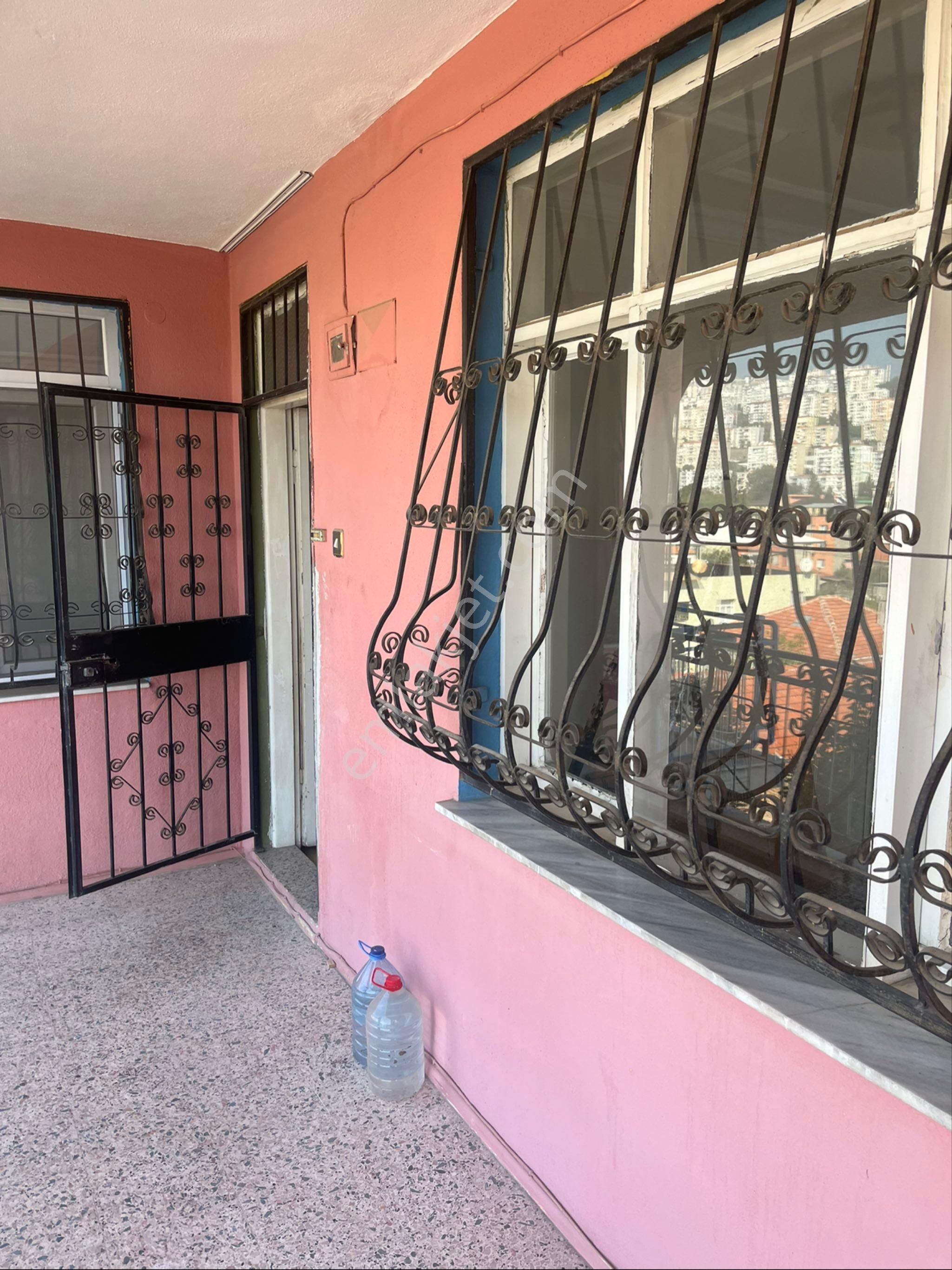 İzmir Çiğli Büyükçiğli'de Yatırımlık Komple Satılık// Kat Karşılığı Bina - Görsel 3