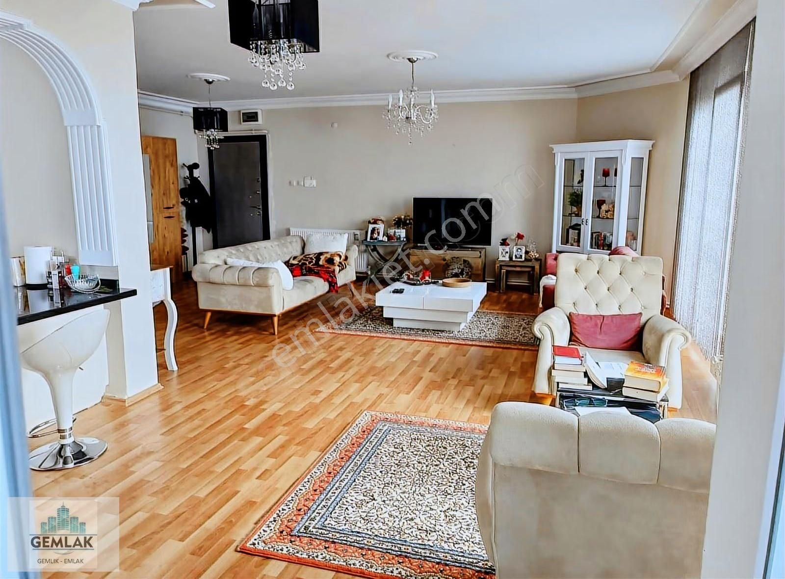Bursa Gemlik Kumlada Full Deniz Manzaralı Eşyalı Satılık Daire - Görsel 12