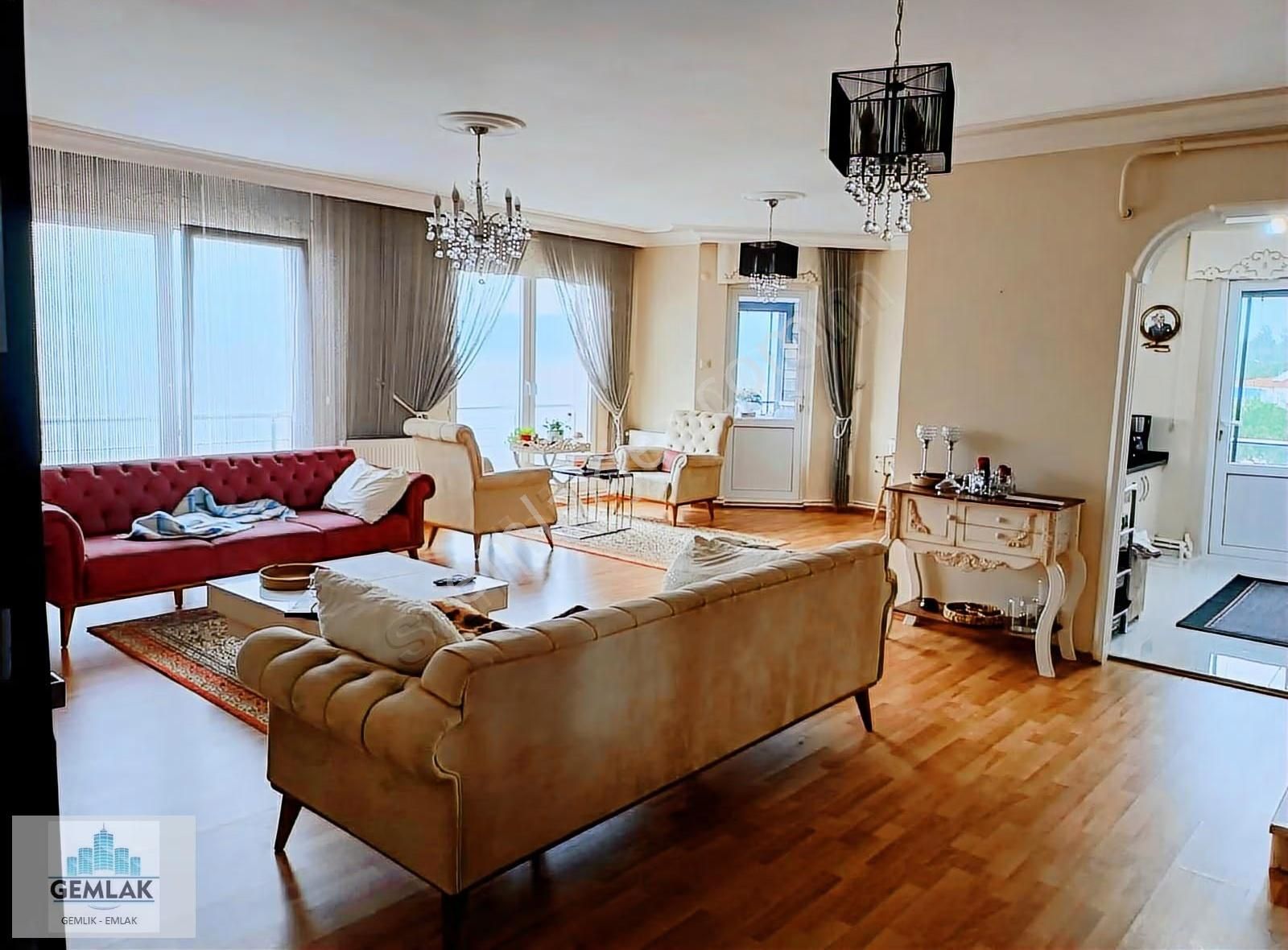 Bursa Gemlik Kumlada Full Deniz Manzaralı Eşyalı Satılık Daire - Görsel 13