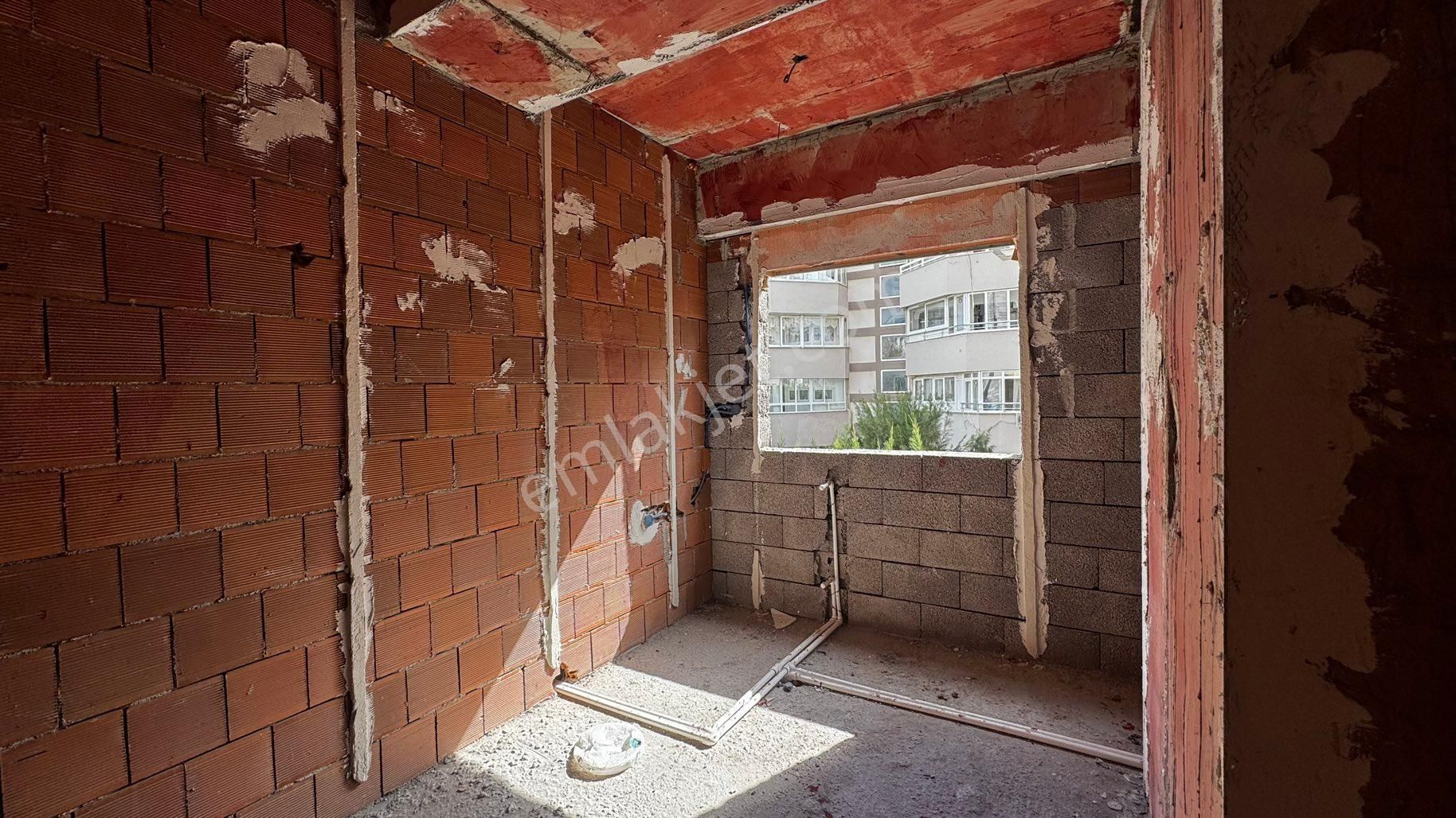 Bayraklı Manavkuyu Mahallesi’nde Satılık 3+1 Daire - Görsel 14