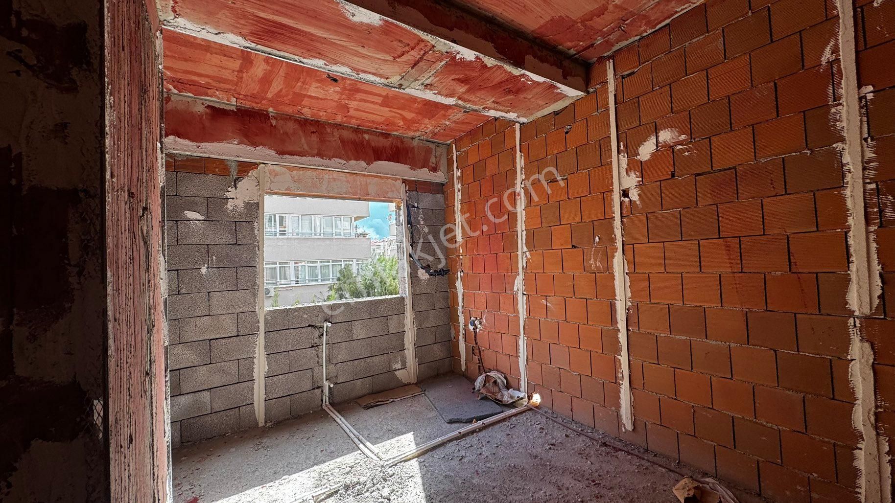 Bayraklı Manavkuyu Mahallesi’nde Satılık 3+1 Daire - Görsel 4