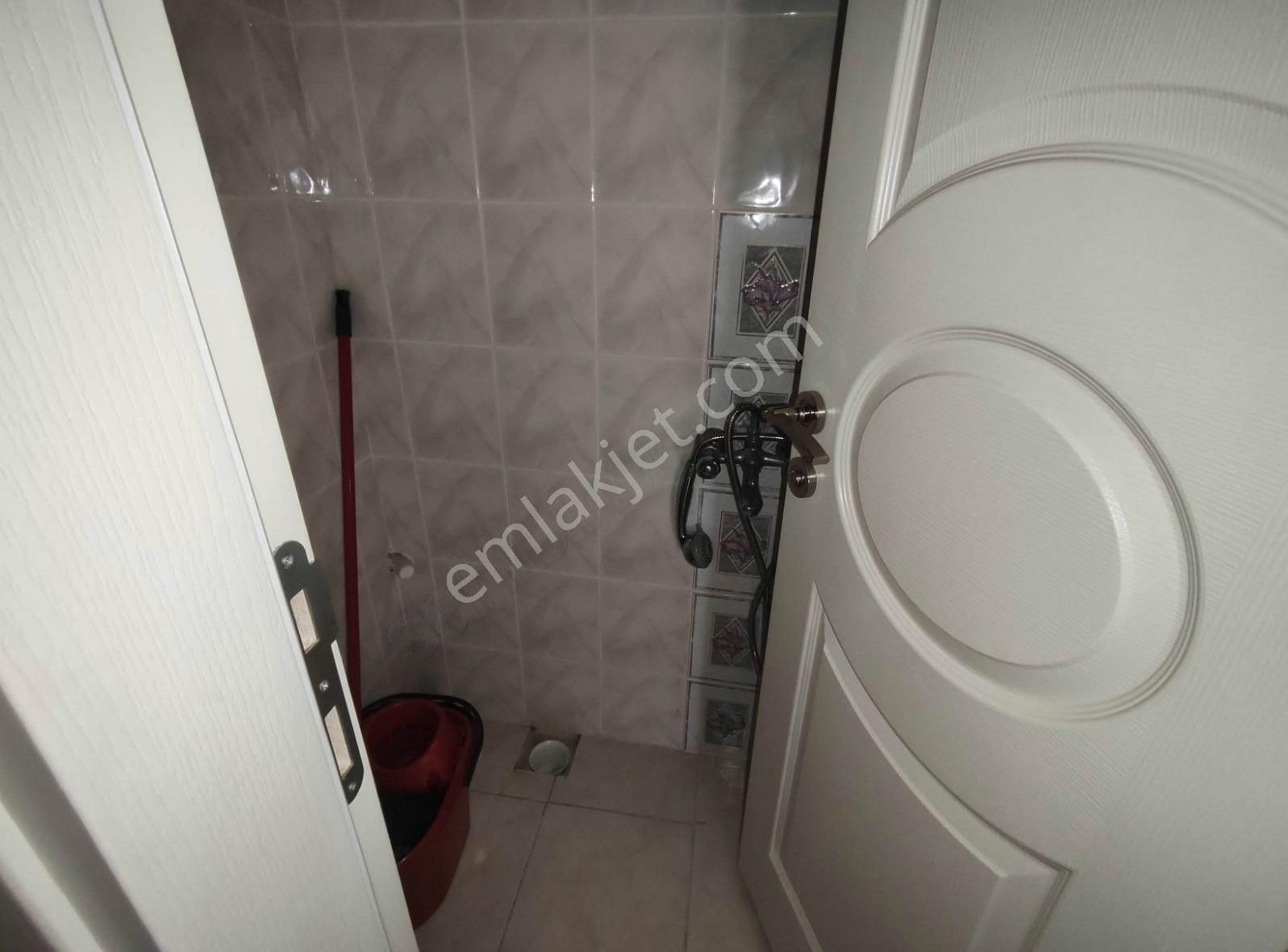 Çınarcık Sahilde Full Deniz Manzaralı Asansörlü Geniş 3+1 Daire