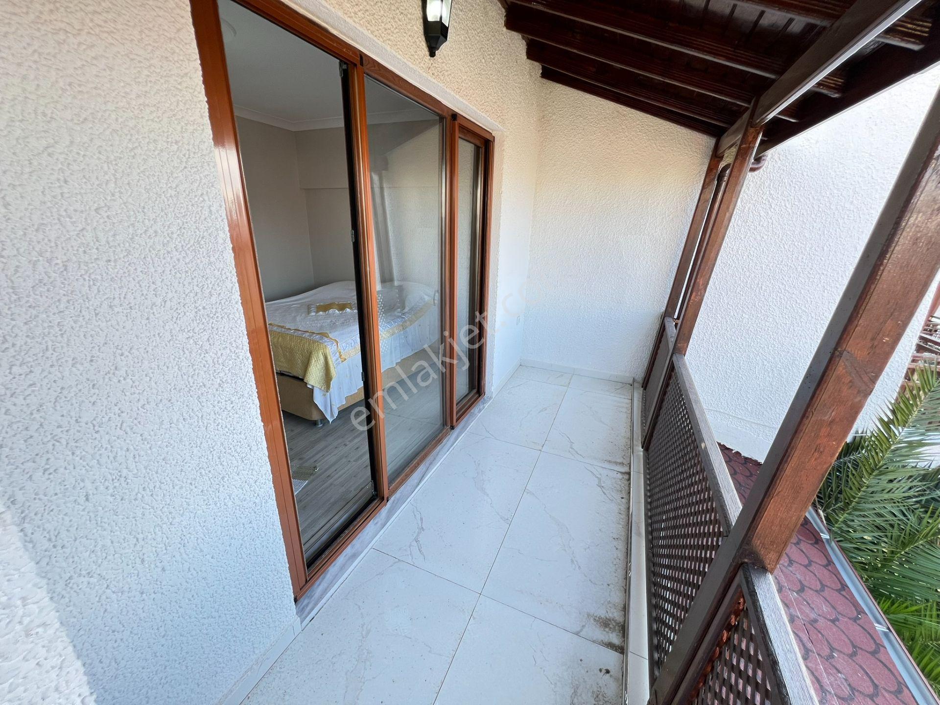 Vizyon Emlak'tan Site İçerisinde Havuzlu Masrafsız Yapılı Villa - Görsel 22