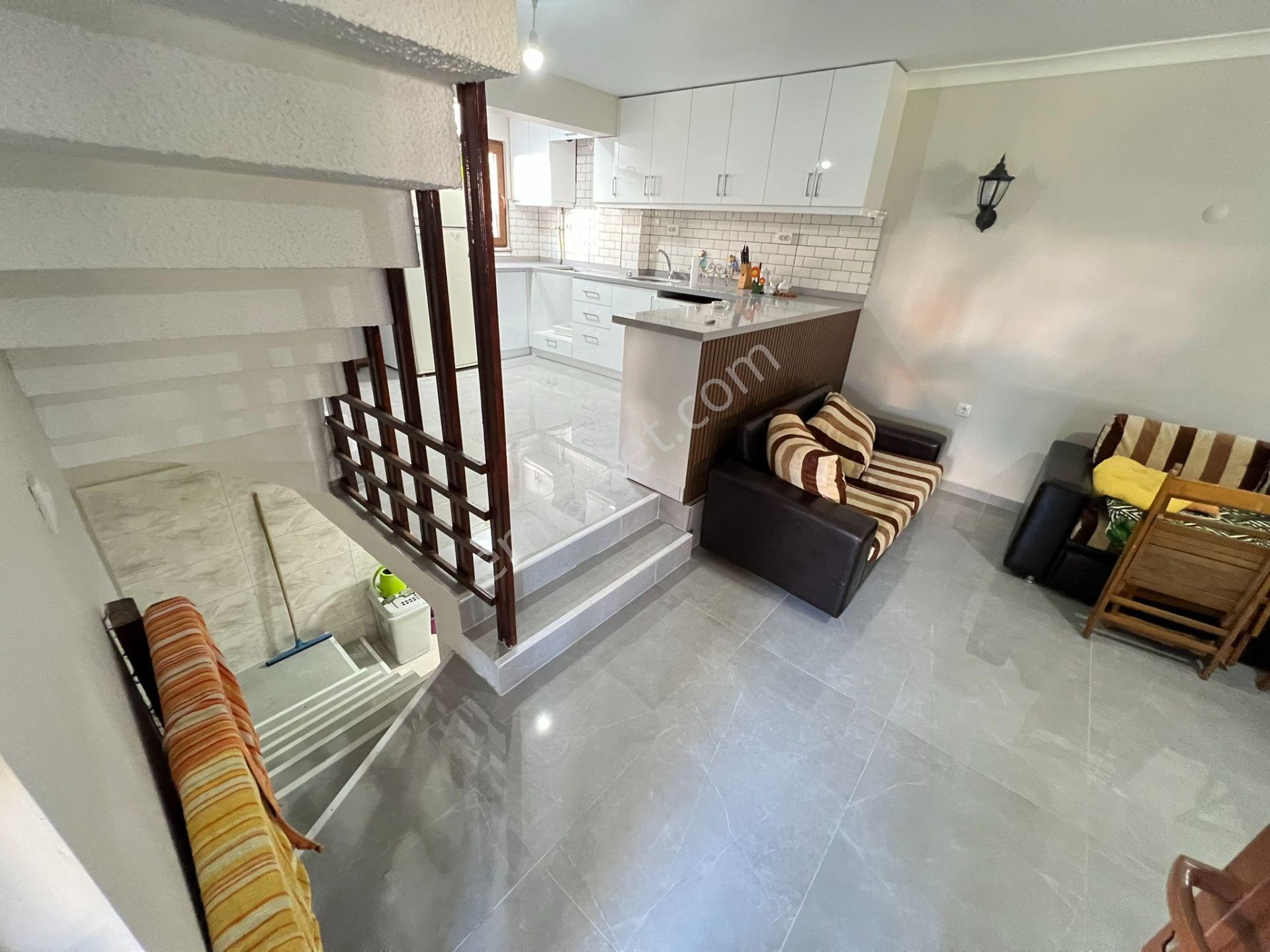 Vizyon Emlak'tan Site İçerisinde Havuzlu Masrafsız Yapılı Villa - Görsel 7