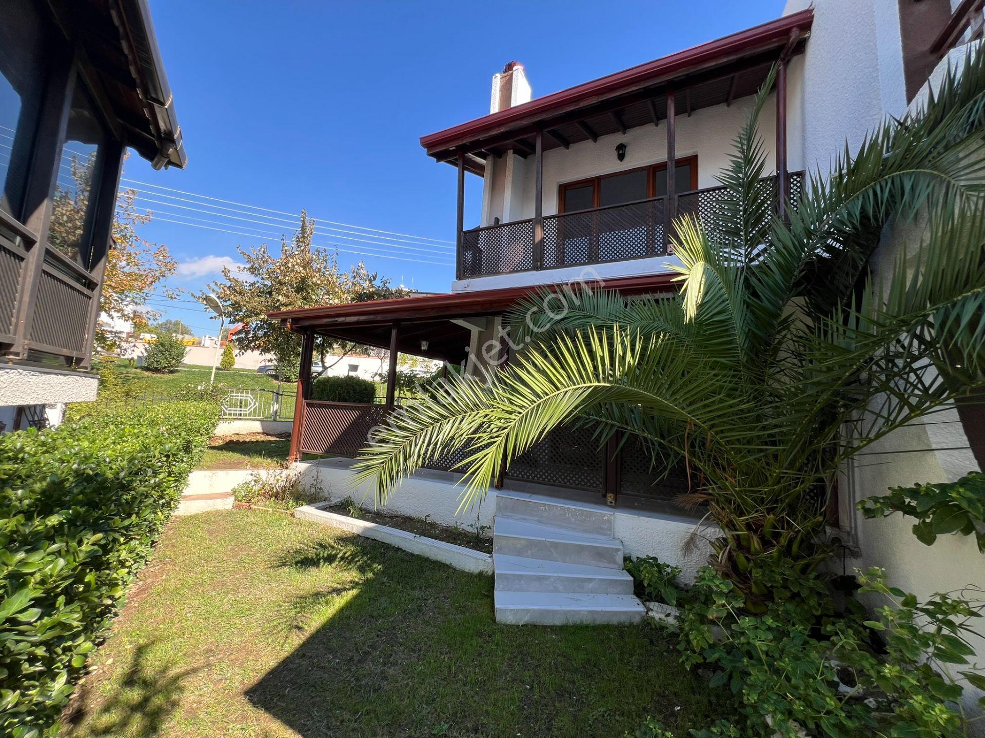 Vizyon Emlak'tan Site İçerisinde Havuzlu Masrafsız Yapılı Villa - Görsel 28
