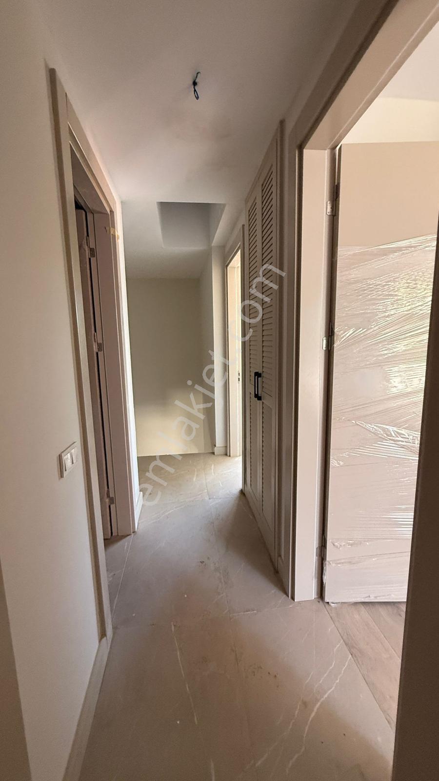 Kuşadası Awm Ve Denize Yakın Konumda Müstakil Bahçeli 5+2 Villa - Görsel 10