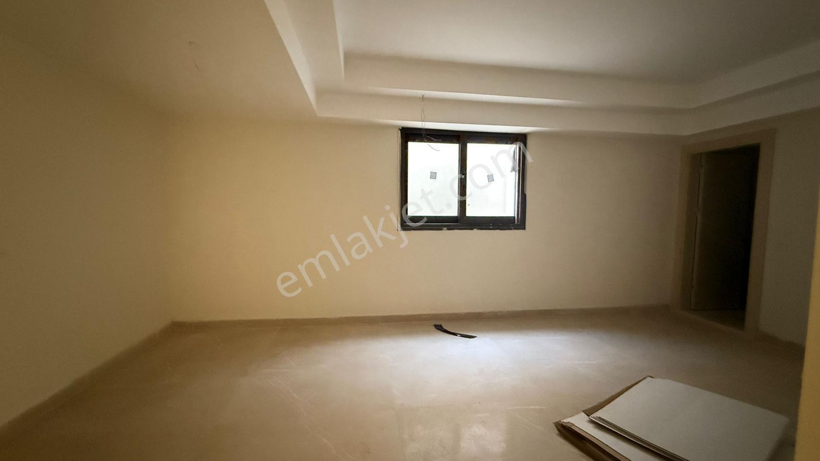 Kuşadası Awm Ve Denize Yakın Konumda Müstakil Bahçeli 5+2 Villa - Görsel 8