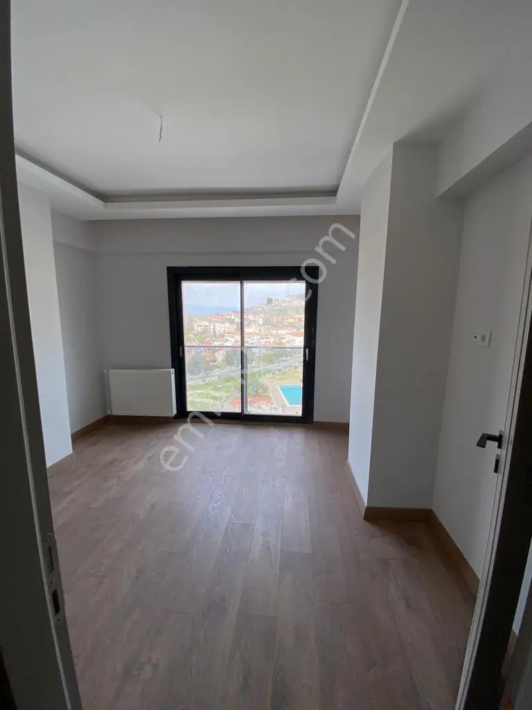 Deniz Manzaralı 1+1 Satılık Daire - Görsel 4